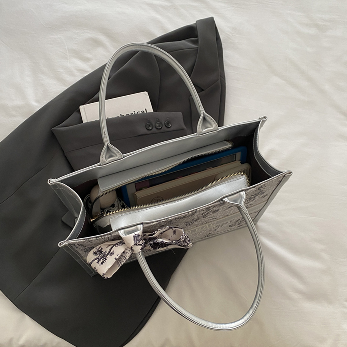 حقيبة يد نسائية فاخرة وأنيقة م - مراجعة Art Craft Bag وسعره