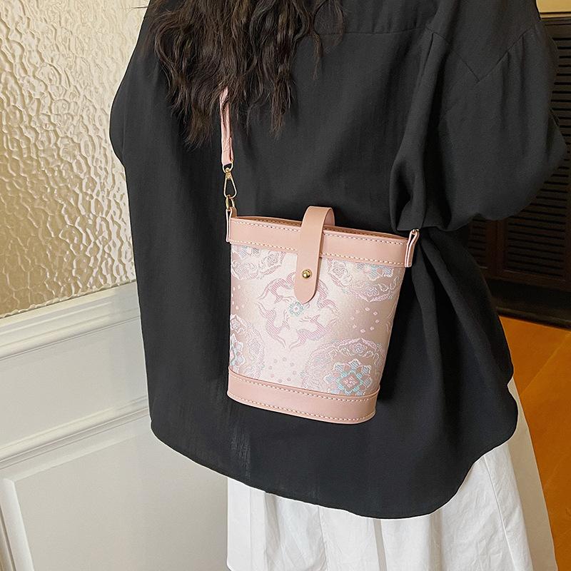 حقيبة محبوكة يدوية الصنع - حقي - مراجعة Art Craft Bag وسعره