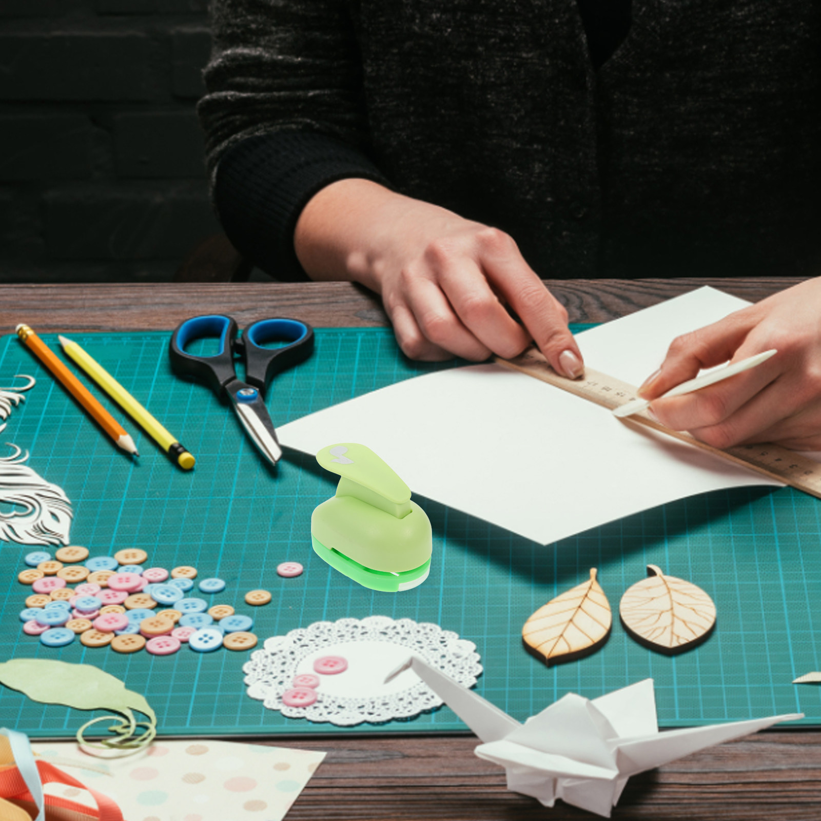 أداة تثقيب الورق اليدوية لصناع - مراجعة Art And Craft Photos وسعره